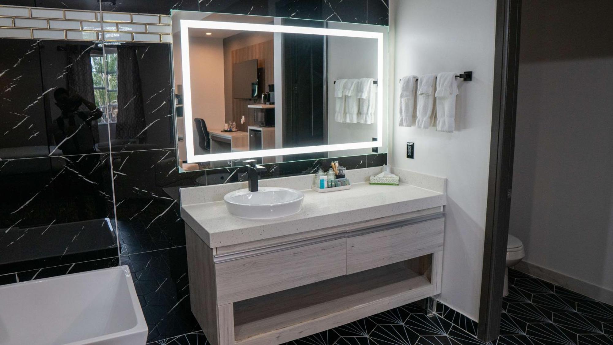 Surestay Hotel By Best Western Houston Southeast جنوب هيوستون المظهر الخارجي الصورة